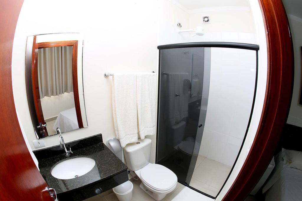 Hotel Central Pôrto Ferreira Δωμάτιο φωτογραφία