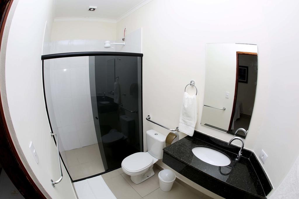 Hotel Central Pôrto Ferreira Δωμάτιο φωτογραφία